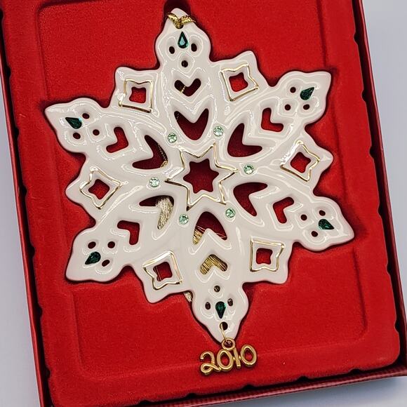 Lenox 2010 Annual Gemmed Snowflake Christmas Ornament w Box 813072 Green Crystal - Picture 2 of 8